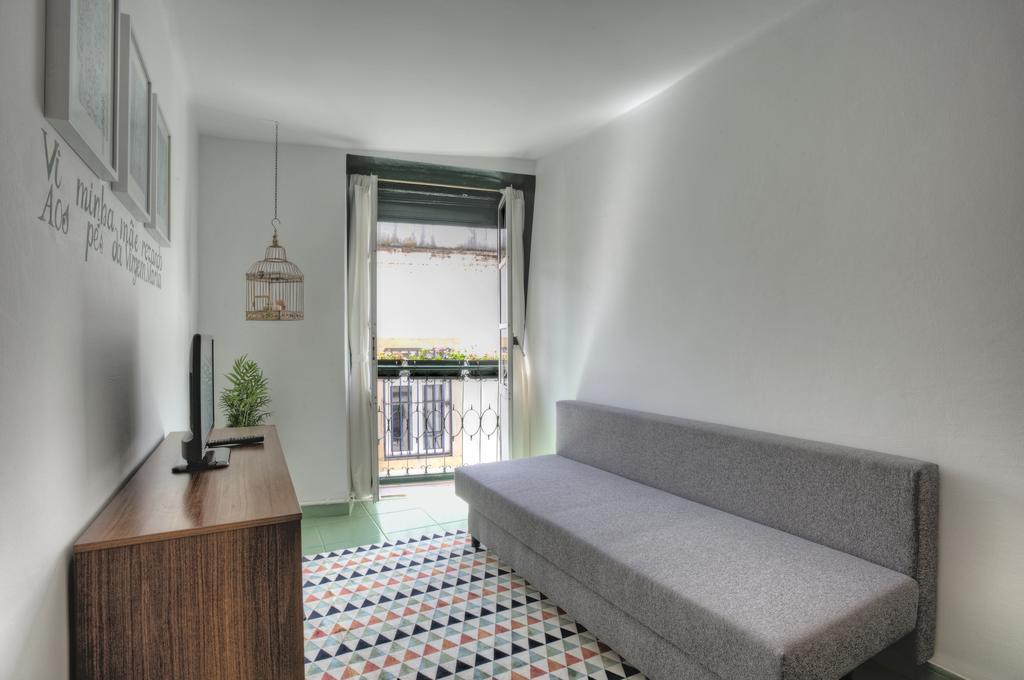 ליסבון Stay Local In Alfama! Alice Central Home, Near River מראה חיצוני תמונה