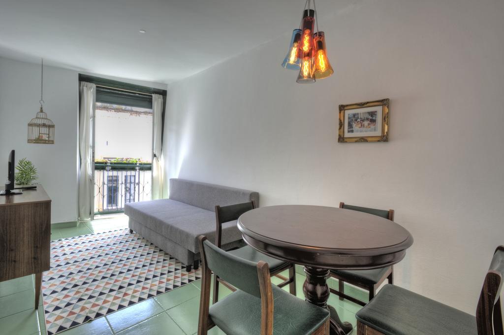 ליסבון Stay Local In Alfama! Alice Central Home, Near River מראה חיצוני תמונה